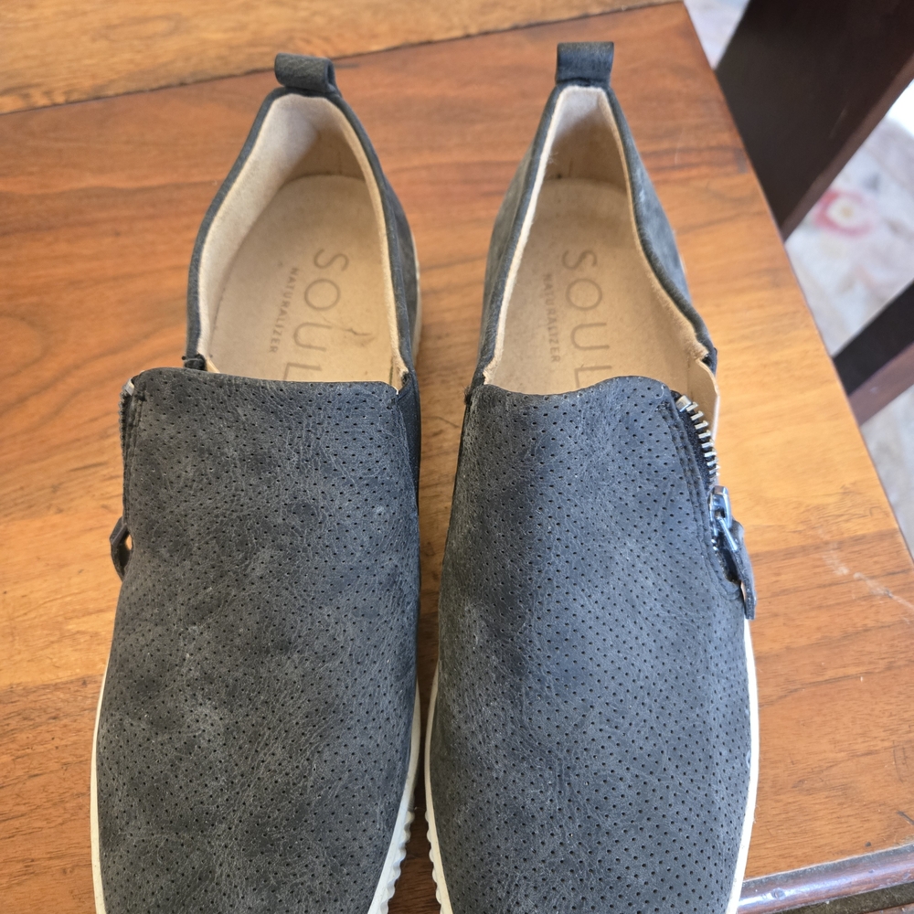 SOUL Naturalizer Women's Gray Slip-On Sneakers